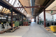 Frontbild Lager-/Produktionsfläche L2 - ebenerdig - Starkstrom - Sheddachhalle ca. 1.021 m²