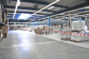 Frontbild Lager-/ Produktionsfläche - ca. 6.300 m² inkl. VF / Provisionsfrei!